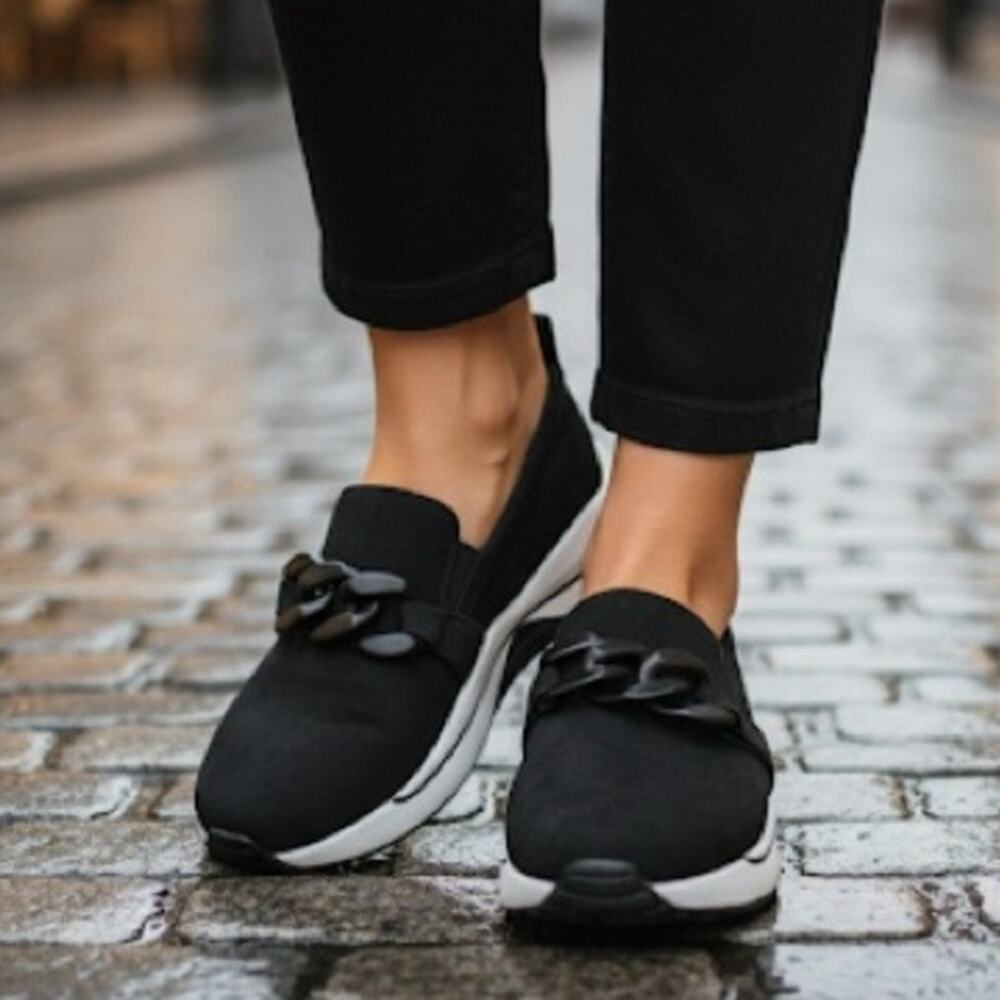 BLONDO | 10 | McKayla Black Waterproof Suede Leather Chain Slip-On Sneaker